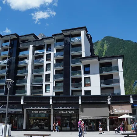 L'outa 209 - Happy * Chamonix