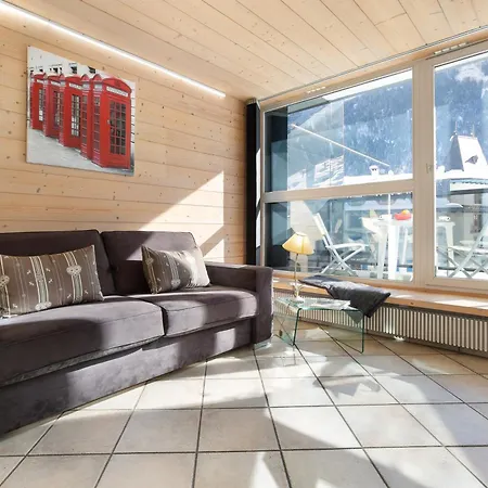 L'outa 209 - Happy * Chamonix